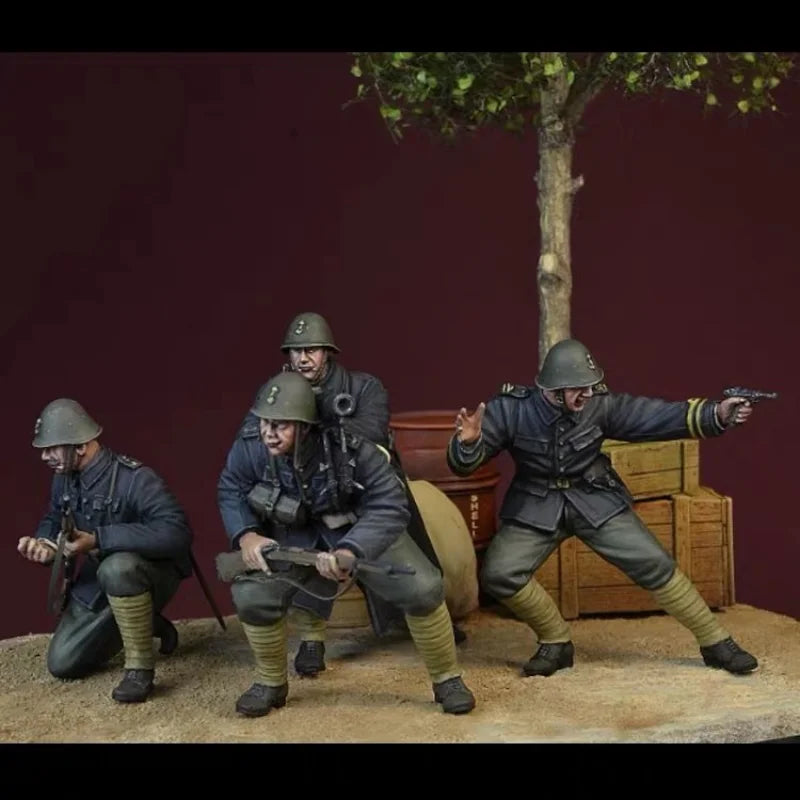 1/35 WWII Dutch Army, 8 Figures, Resin Model Figure Kit, Unassembled and Unpainted