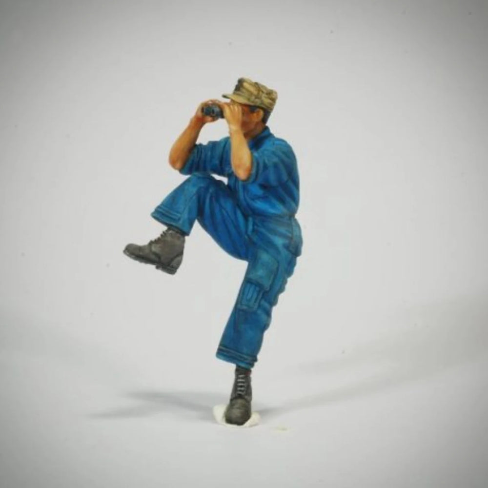 1/35 WWII Italian Tank Crew in Combat Positions, 3 Figures, Resin Model Figure Kit, Unassembled and Unpainted