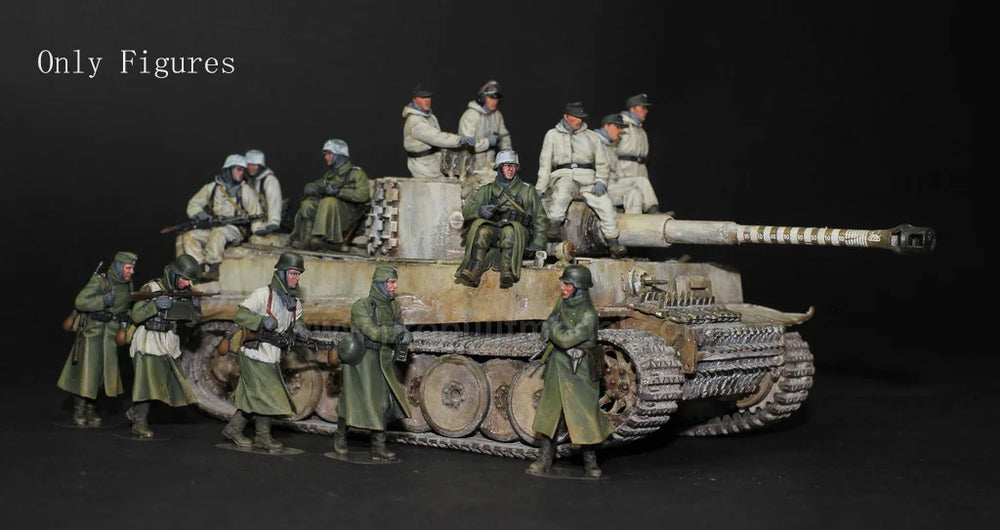 1/35 WWII Soviet Soldiers with T-34 Tank, 14 Figures, Resin Model Diorama Kit, Unassembled and Unpainted