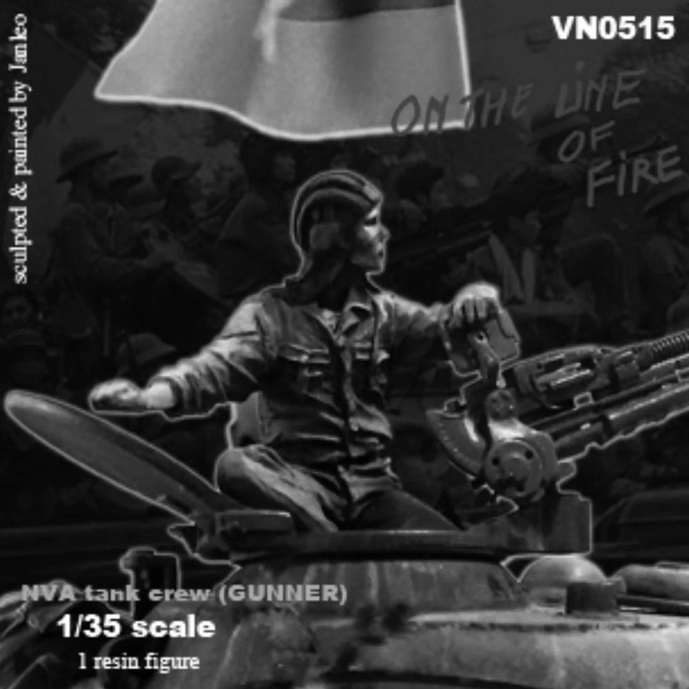 1/35 Vietnam War NVA Tank Gunner Seated at Station, Resin Model Figure Kit, Unassembled and Unpainted