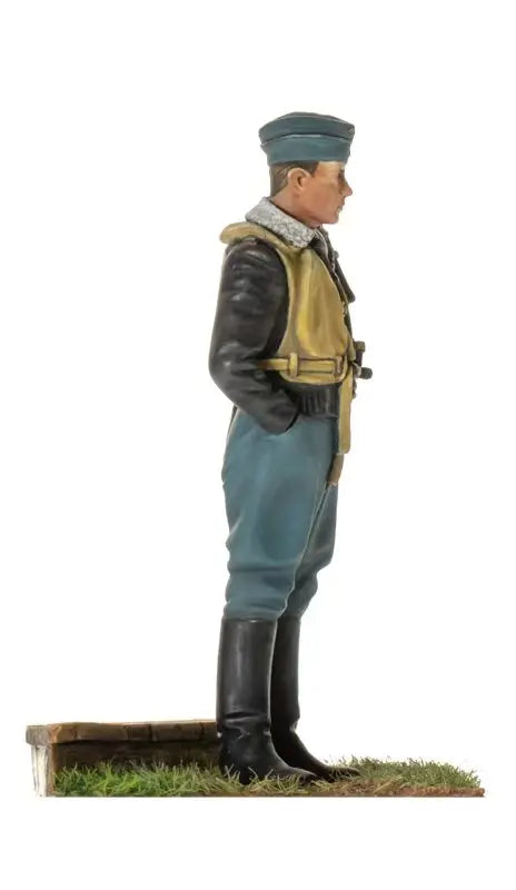 1/35 WWII German Luftwaffe Pilot, Resin Model Figure Kit, Unassembled and Unpainted