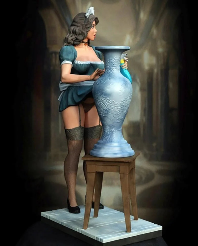 1/24 Maid, Resin Model Figure Kit, Unassembled and Unpainted
