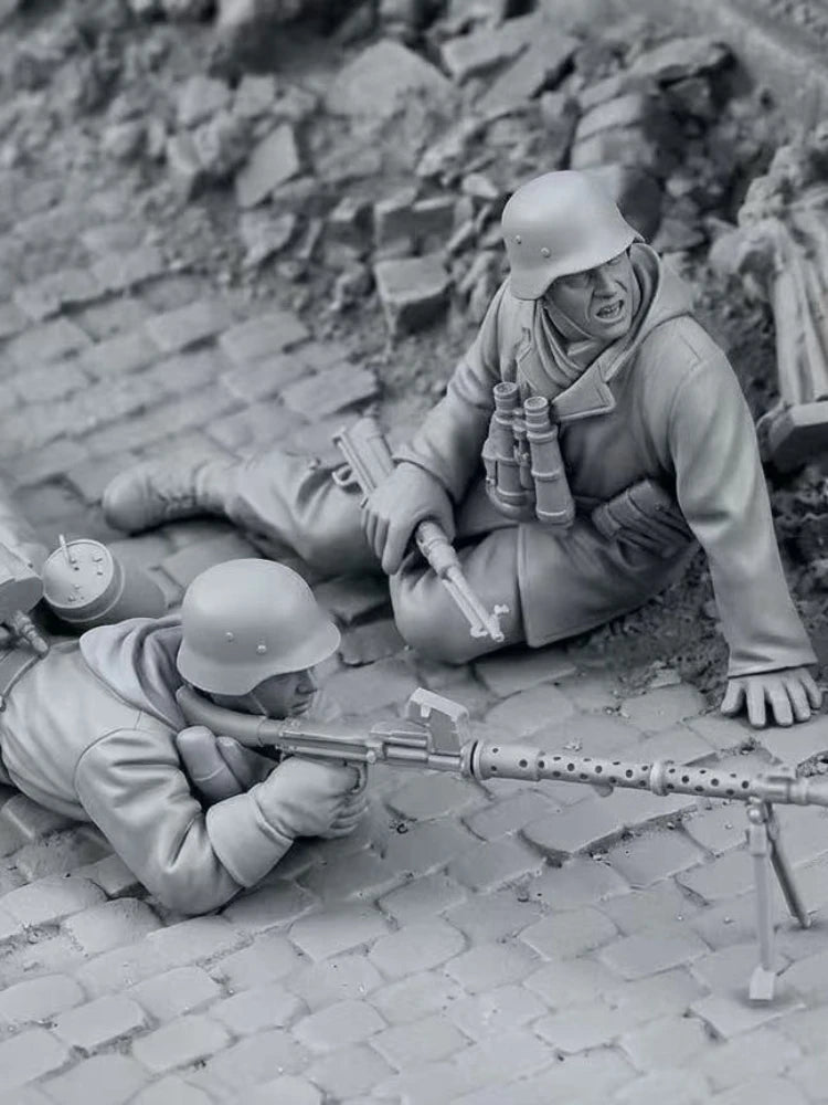 1/35 WWII German Machine Gun Team Prone, 2 Figures, Resin Model Figure Kit, Unassembled and Unpainted