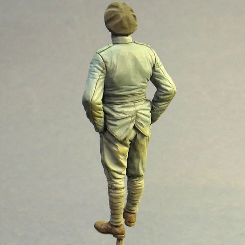 1/35 WWI French Tank Soldier, Resin Model Figure Kit, Unassembled and Unpainted