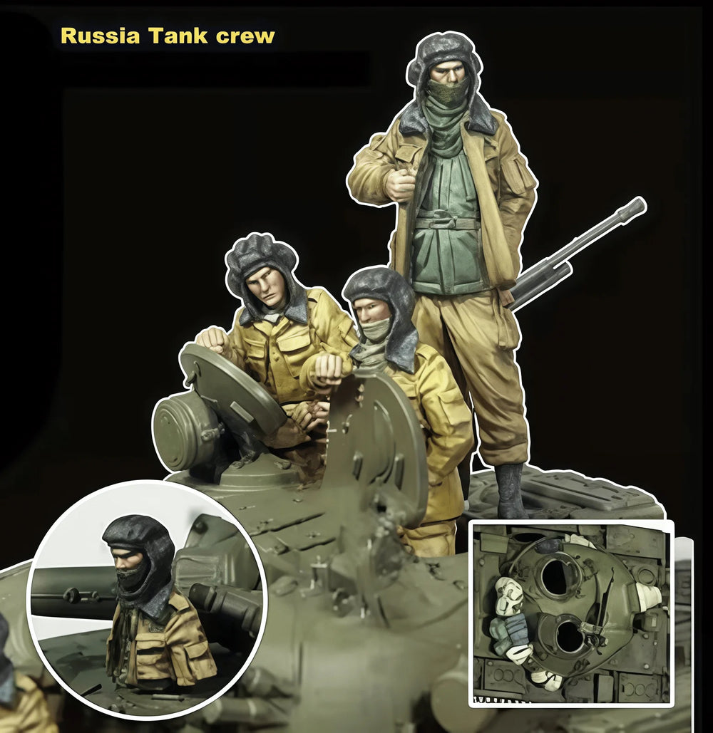 1/72 WWII Soviet Tank Commander with Radio Headset, 4 Figures, Resin Model Figure Kit, Unassembled and Unpainted