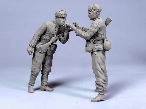 1/35 WWI Infantry Officer and Enlisted Soldier, 2 Figures, Resin Model Figure Kit, Unassembled and Unpainted