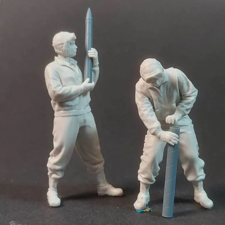 1/35 Modern US Infantry with Missile Launcher and Rifleman, 2 Figures, Resin Model Figure Kit, Unassembled and Unpainted