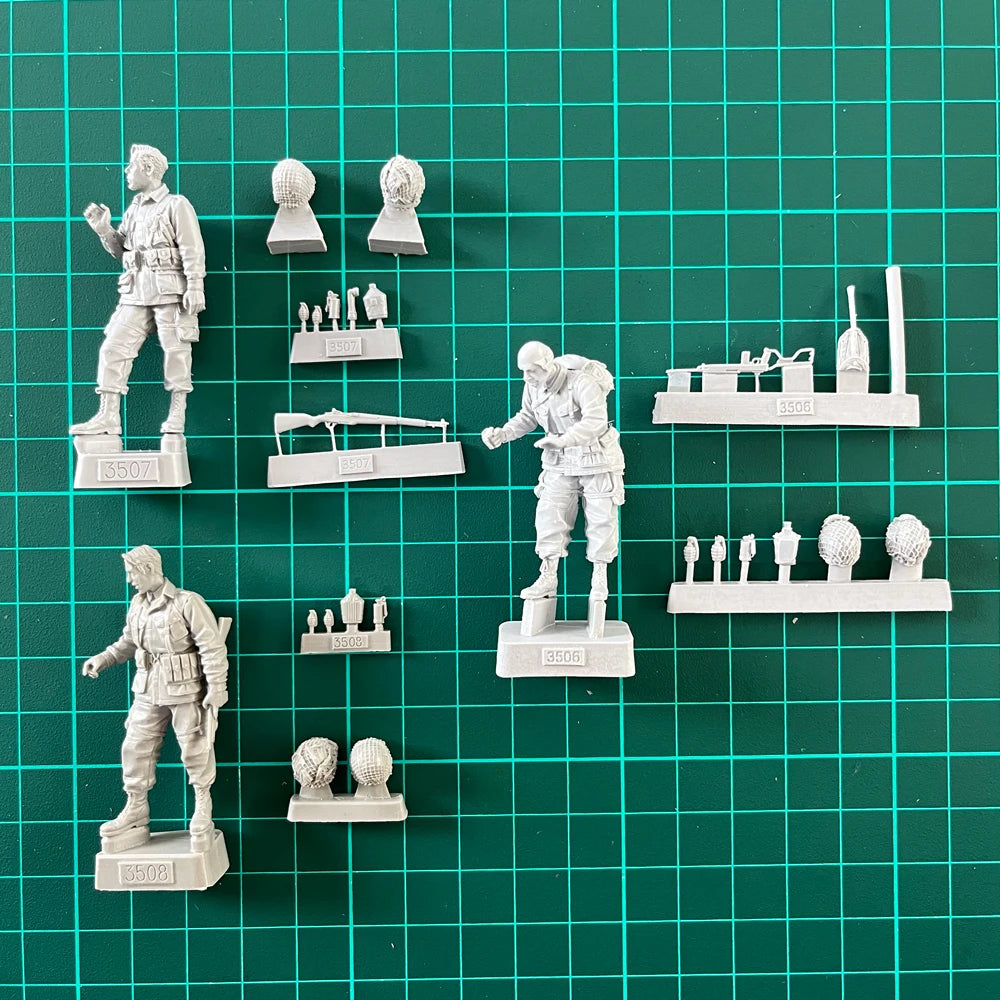 1/35 WWII Soviet Motor Infantry Squad, 3 Figures, Resin Model Figure Kit, Unassembled and Unpainted