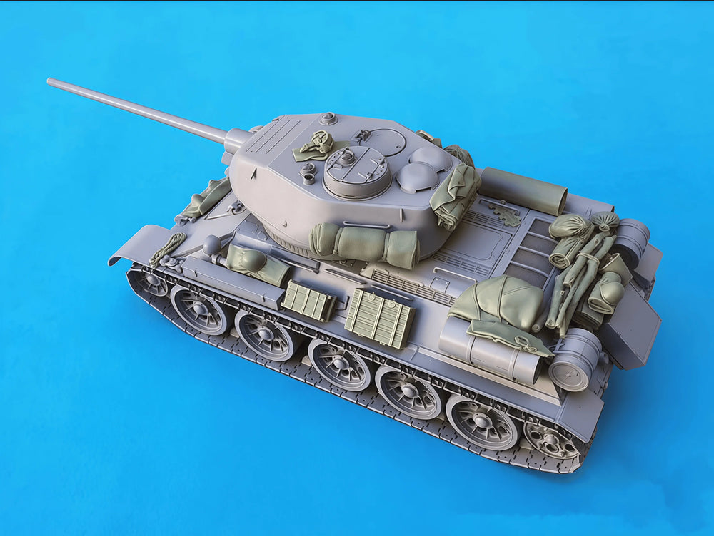 1/35 WWII Soviet T-35 Heavy Tank, Resin Model Vehicle Kit, Unassembled and Unpainted