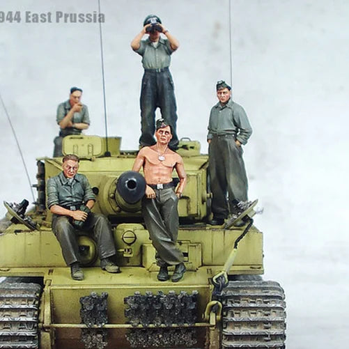 1/35 WWII German Tiger Tank Crew, 9 Figures, Resin Model Figure Kit, Unassembled and Unpainted