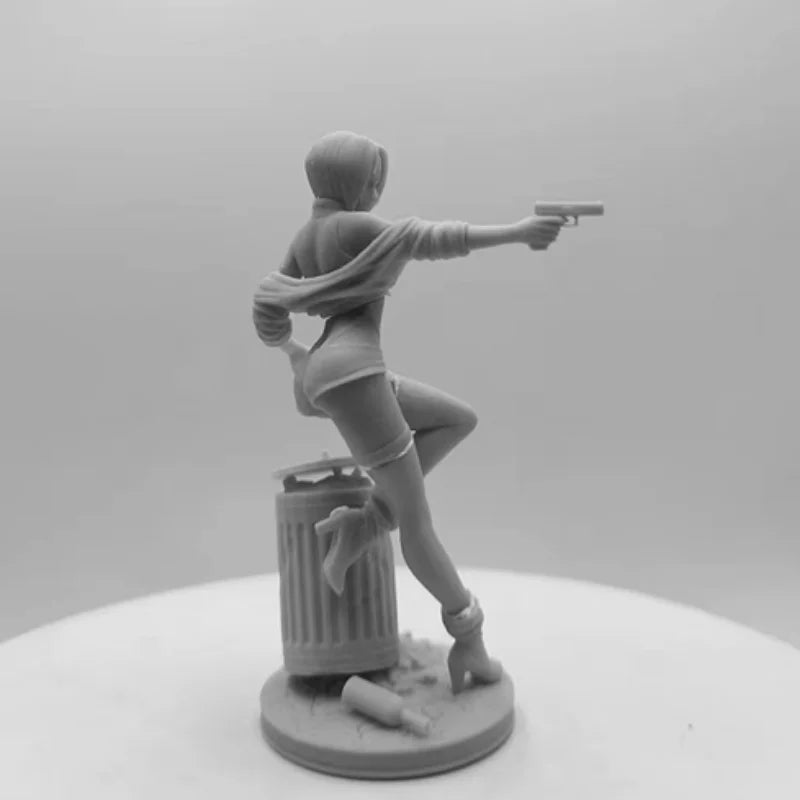1/24 Female Cowboy Gunner, Resin Model Figure Kit, Anime Theme, Unassembled and Unpainted
