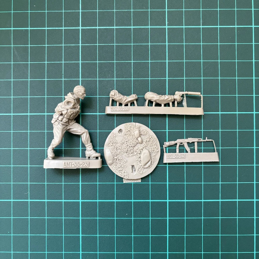 1/35 Modern Russian Special Forces, Resin Model Figure Kit, Unassembled and Unpainted