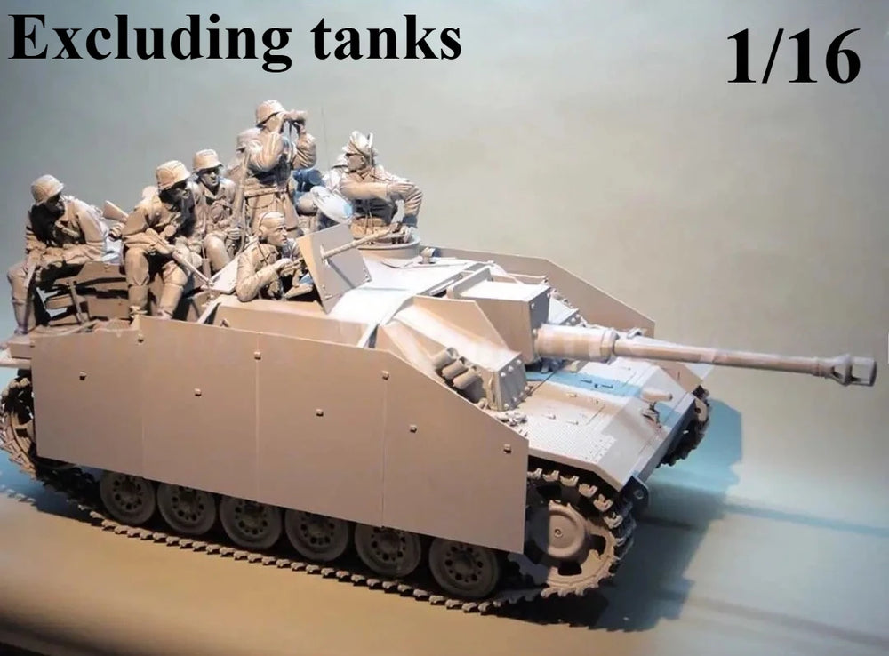 1/16 WWII German Infantry Mounted on Half-Track, 8 Figures, Resin Model Figure Kit, Unassembled and Unpainted