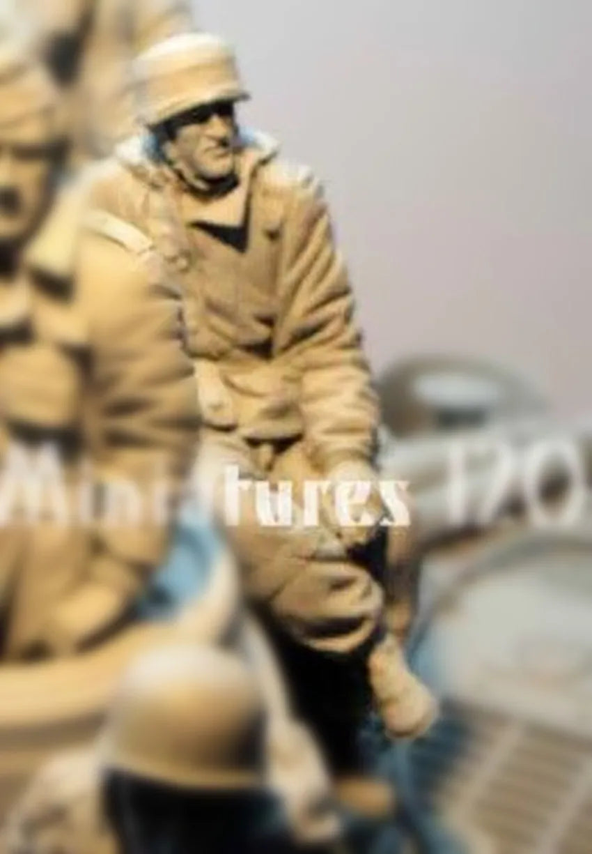 1/16 WWI Infantry Soldier, 2 Figures, Resin Model Figure Kit, Unassembled and Unpainted