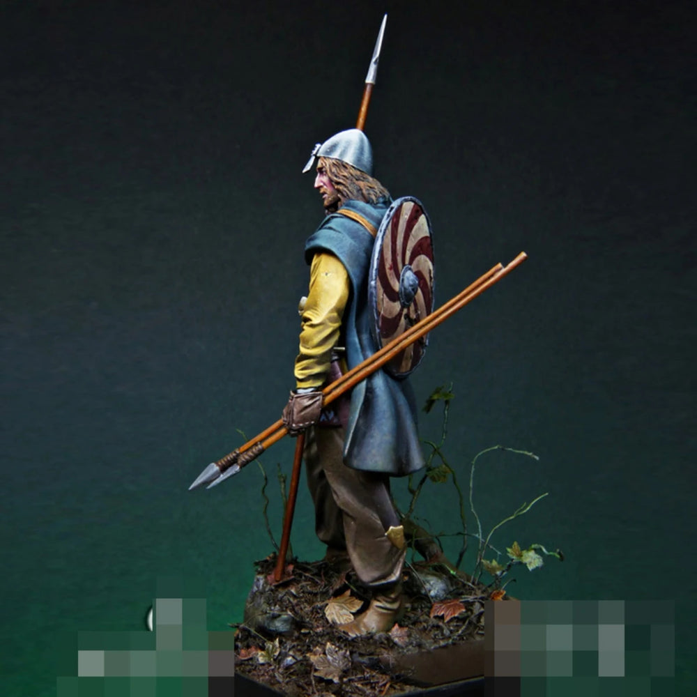 1/24 Medieval Norse Warrior in Yellow Tunic with Spear, Resin Model Figure Kit, Unassembled and Unpainted