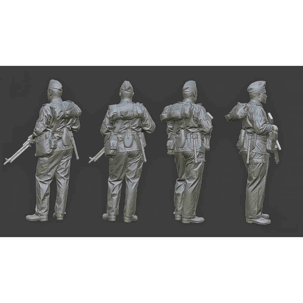1/24 Cold War East German Soldier, Resin Model Figure Kit, Unassembled and Unpainted