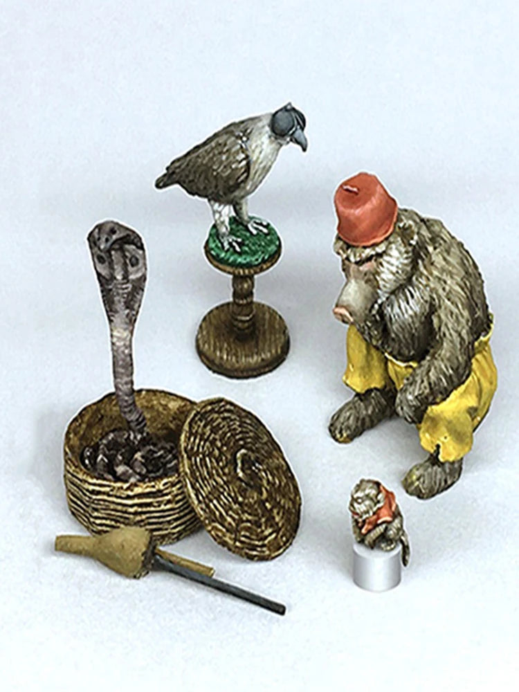 1/35 Farm Workers Set, 8 Figures, Resin Model Figure Kit, Historical Theme, Unassembled and Unpainted