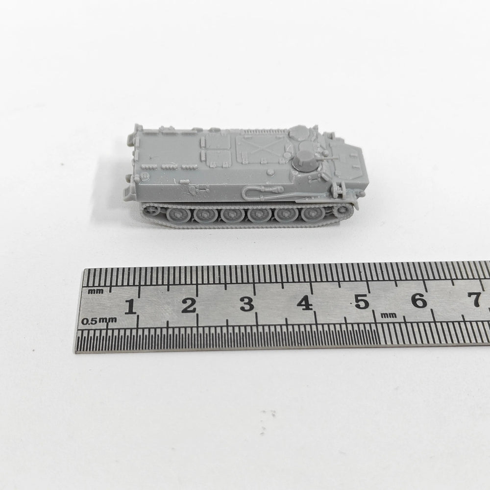 1/144 Cold War Soviet MT-LB Armored Vehicle, Resin Model Vehicle Kit, Unassembled and Unpainted