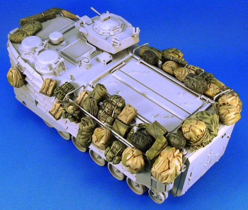 1/35 Modern US AAVP7A1 Armored Vehicle, Resin Model Vehicle Kit, Unassembled and Unpainted