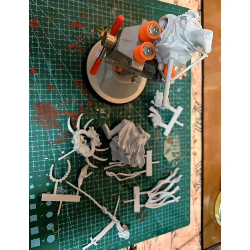 1/24 Orc Wizard, Resin Model Figure Kit, Fantasy Theme, Unassembled and Unpainted