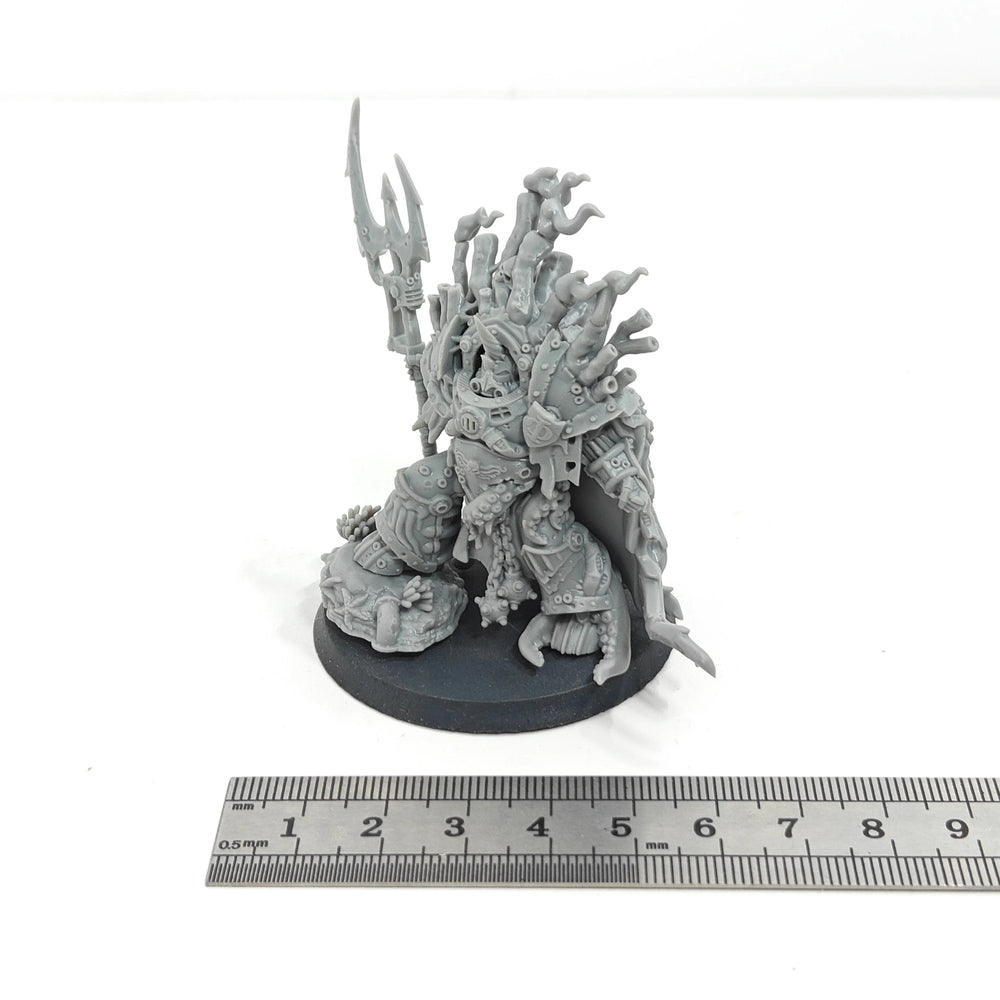 Dark Fantasy Evil Clergy, 3 Figures, Resin Model Figure Kit, Fantasy Theme, Unassembled and Unpainted