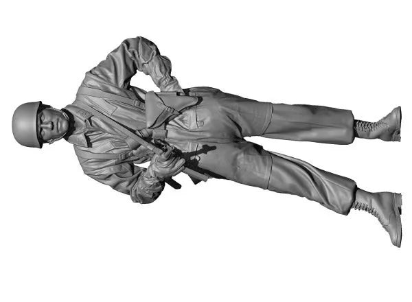 1/16 WWII German Infantryman Diving with Rifle, Resin Model Figure Kit, Unassembled and Unpainted