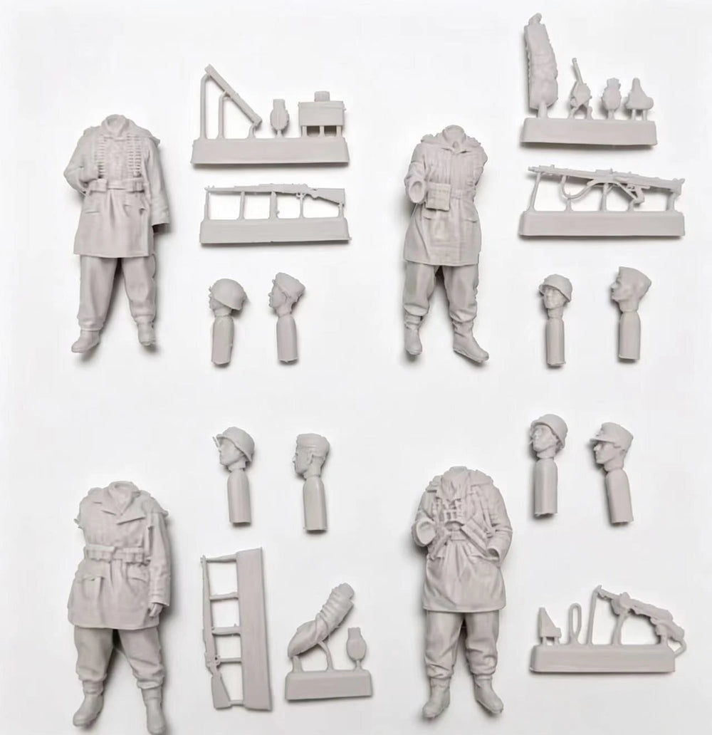 1/35 WWII German Winter Combat Squad, 4 Figures, Resin Model Figure Kit, Unassembled and Unpainted