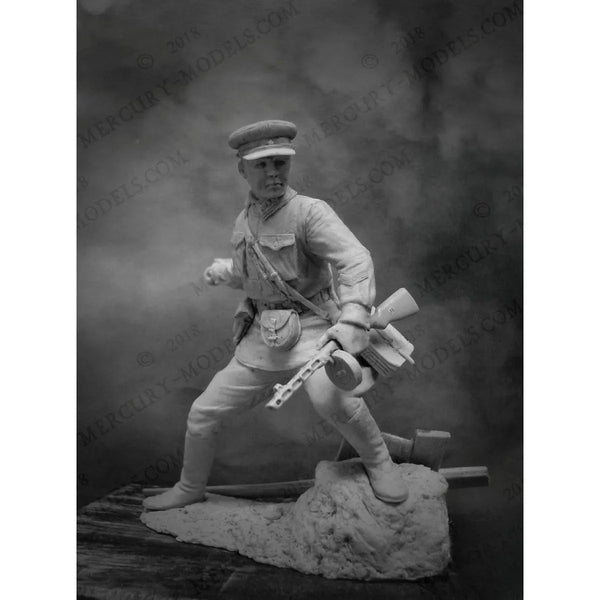 75mm WWII Soviet Senior Lieutenant, Resin Model Figure Kit, Unassembled and Unpainted