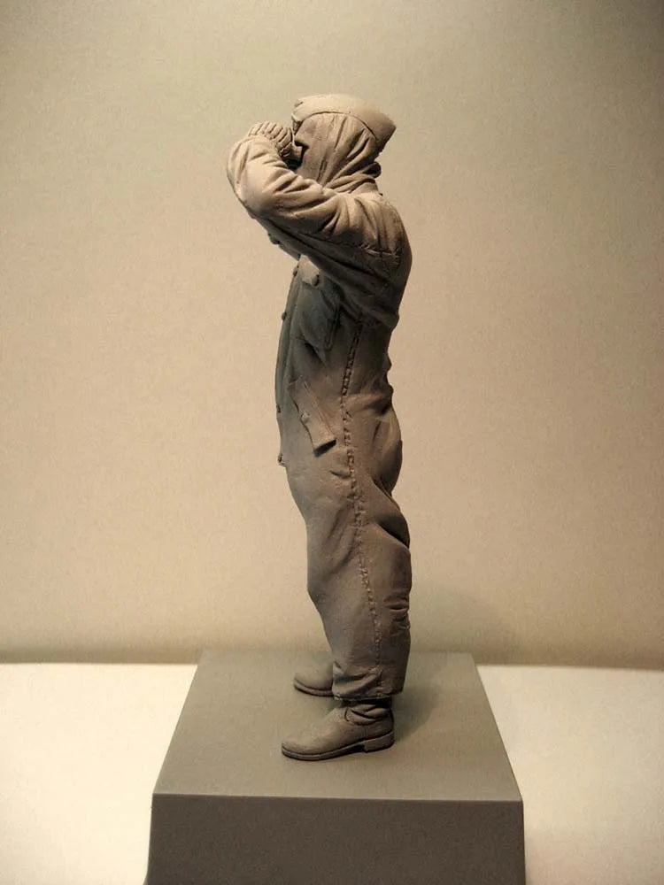 1/16 Modern Tank Crew Soldier, Resin Model Figure Kit, Unassembled and Unpainted