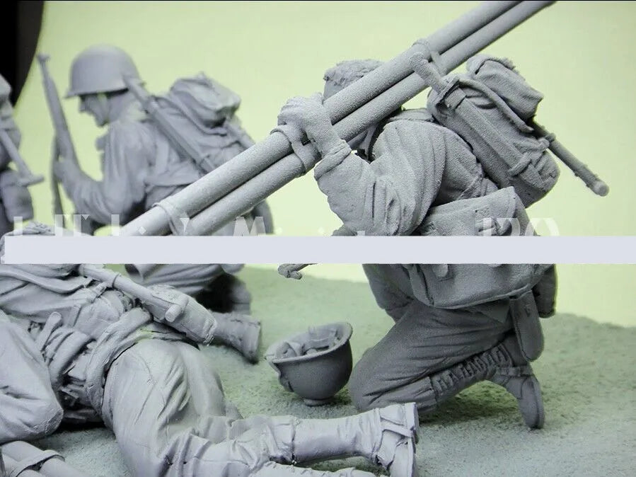 1/16 Modern Tactical Soldiers, 4 Figures, Resin Model Figure Kit, Unassembled and Unpainted
