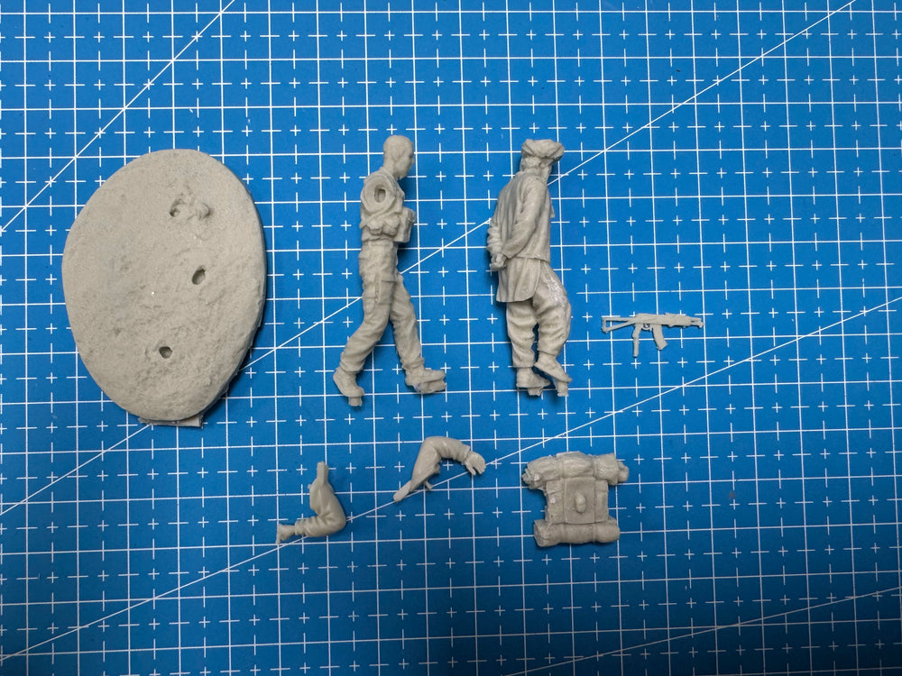 1/35 WWII Assault Troops, 6 Figures, Resin Model Figure Kit, Unassembled and Unpainted
