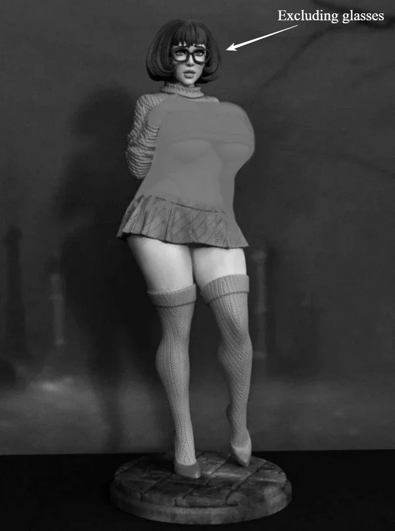 1/24 Secret Agent in Domino Mask and Stockings, Resin Model Figure Kit, Unassembled and Unpainted