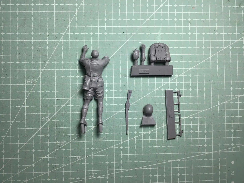 1/35 Modern Soldiers Tactical Combat Set, 8 Figures, Resin Model Figure Kit, Unassembled and Unpainted