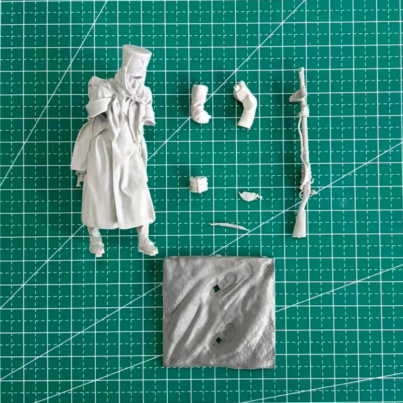 1/24 Napoleonic Scottish Highlander with Musket, Resin Model Figure Kit, Unassembled and Unpainted