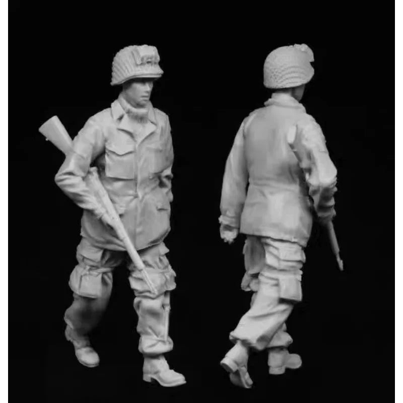 1/35 WWII Allied Soldier Combat Uniform, Resin Model Figure Kit, Unassembled and Unpainted