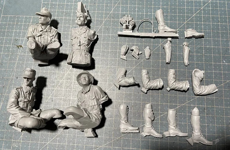 1/16 WWII Soldiers in Combat Poses, 7 Figures, Resin Model Figure Kit, Unassembled and Unpainted