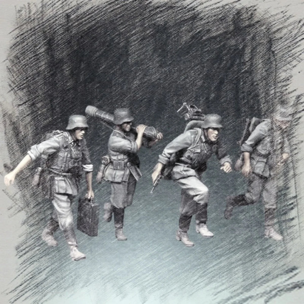 1/35 WWII German Infantry Charging with Rifles, 4 Figures, Resin Model Figure Kit, Unassembled and Unpainted