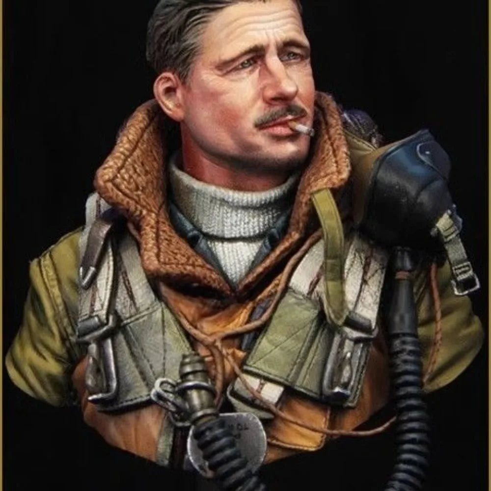 1/10 WWII Tactical Operator in Khaki with Neck Scarf, Resin Model Bust Kit, Unassembled and Unpainted