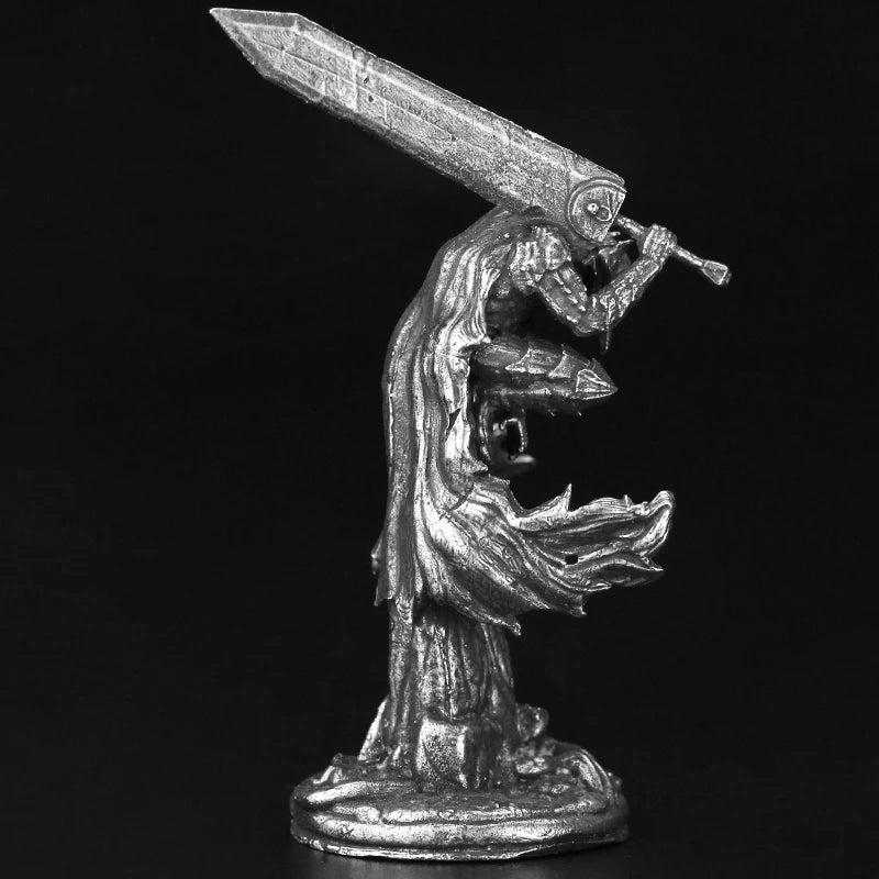 Sorceress with Raised Greatsword, Resin Model Figure Kit, Fantasy Theme, Unassembled and Unpainted