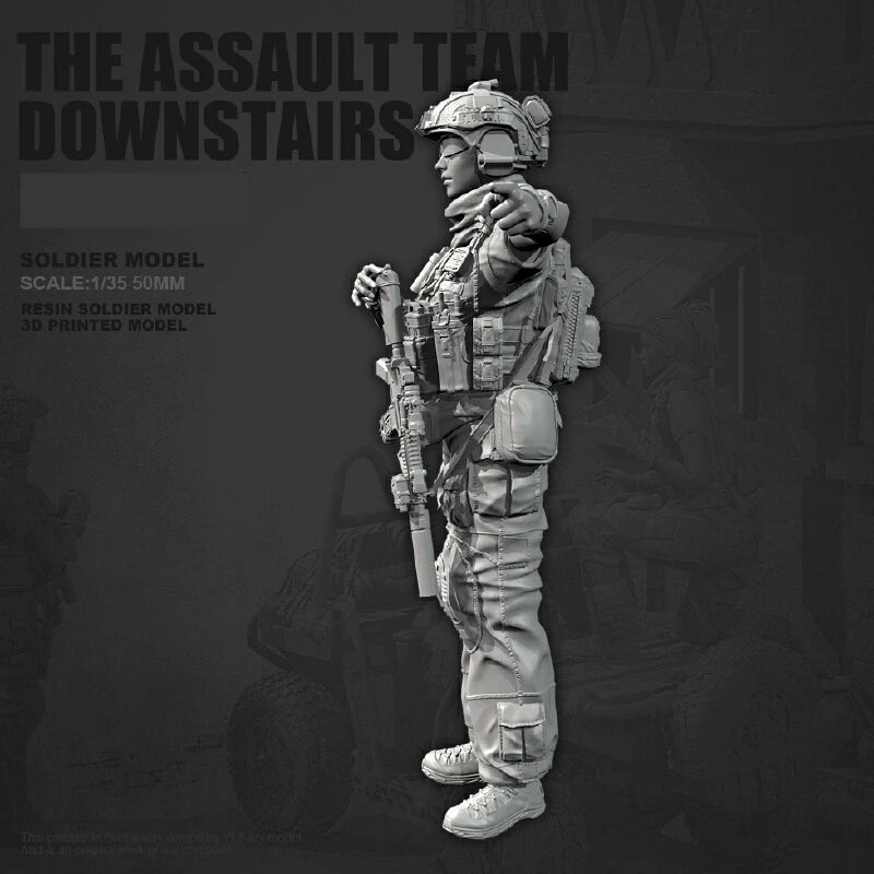 1/35 Modern Female Tactical Operator Pointing, Resin Model Figure Kit, Unassembled and Unpainted