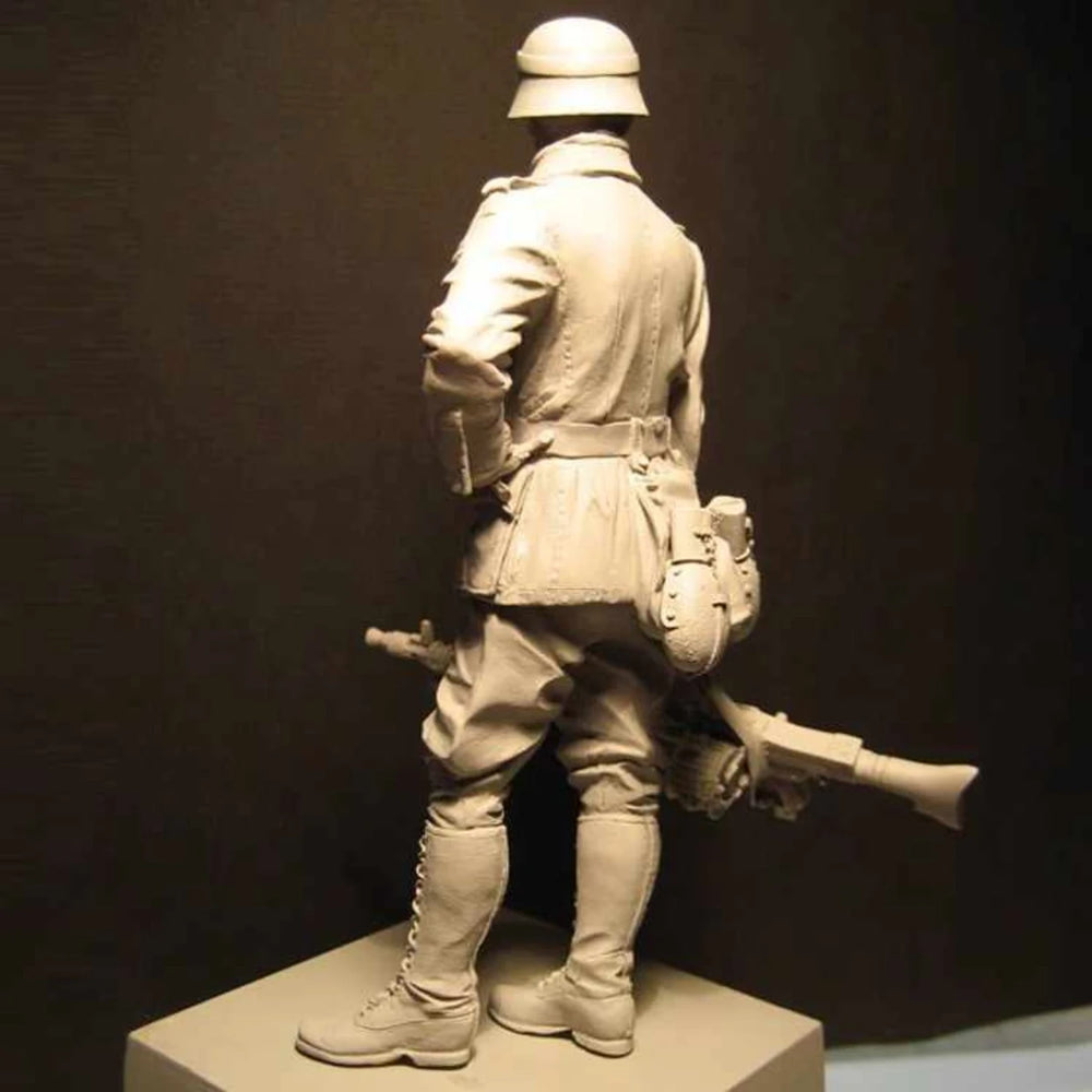 1/16 WWII Afrikakorps Infantry Commander, Resin Model Figure Kit, Unassembled and Unpainted