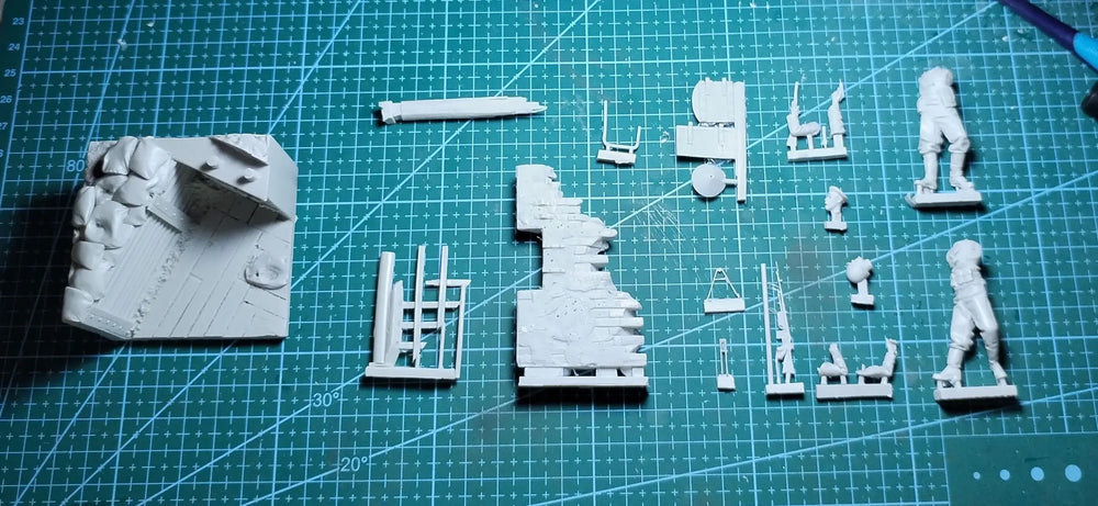 1/35 WWII Polish Soldier, Resin Model Figure Kit, Unassembled and Unpainted