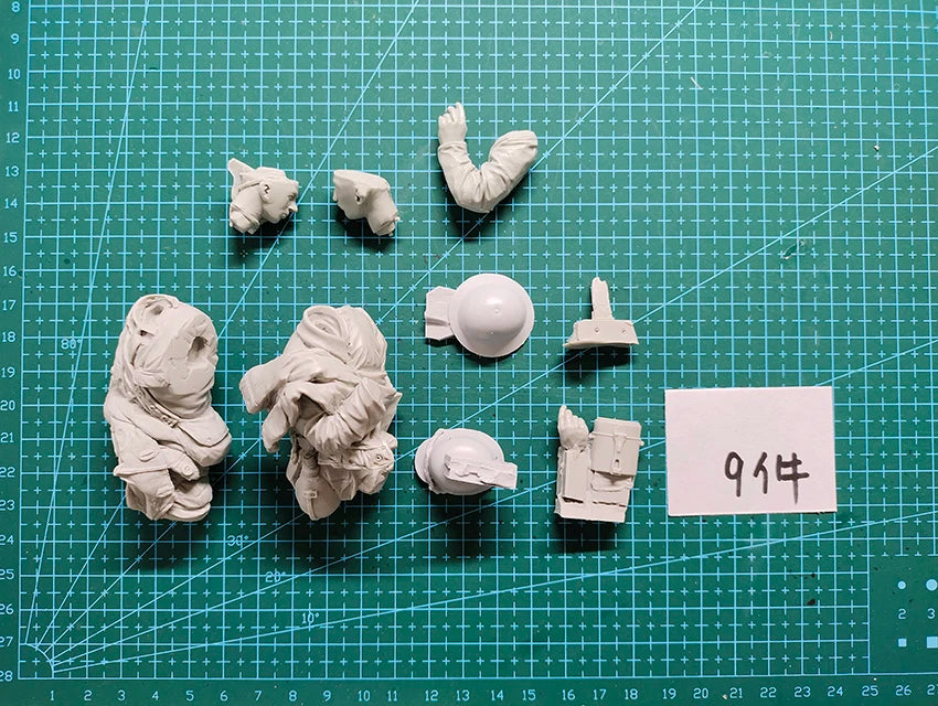 1/10 WWI British/Commonwealth Soldiers, 2 Figures, Resin Model Bust Kit, Unassembled and Unpainted