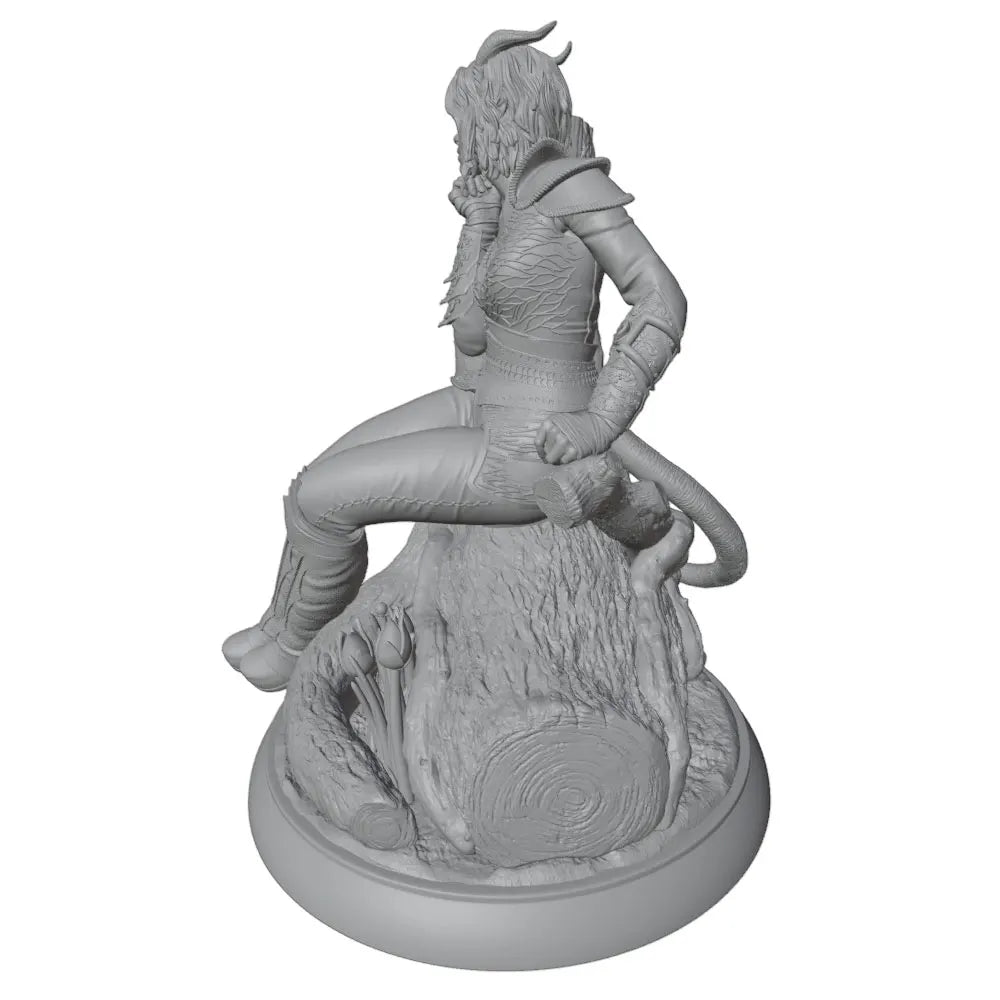 1/24 Female Warrior Reclining with Sword, Resin Model Figure Kit, Fantasy Theme, Unassembled and Unpainted