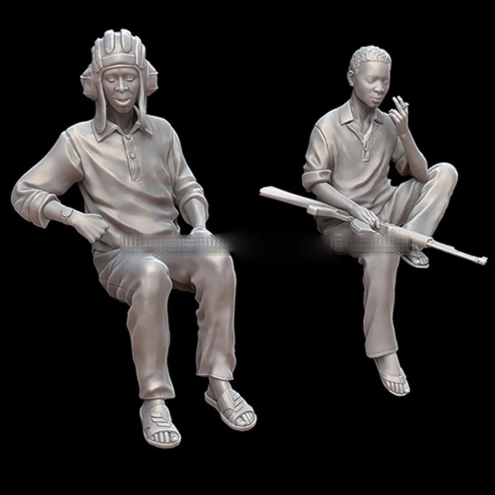 1/35 WWII British Land Rover Crew, 2 Figures, Resin Model Figure Kit, Unassembled and Unpainted