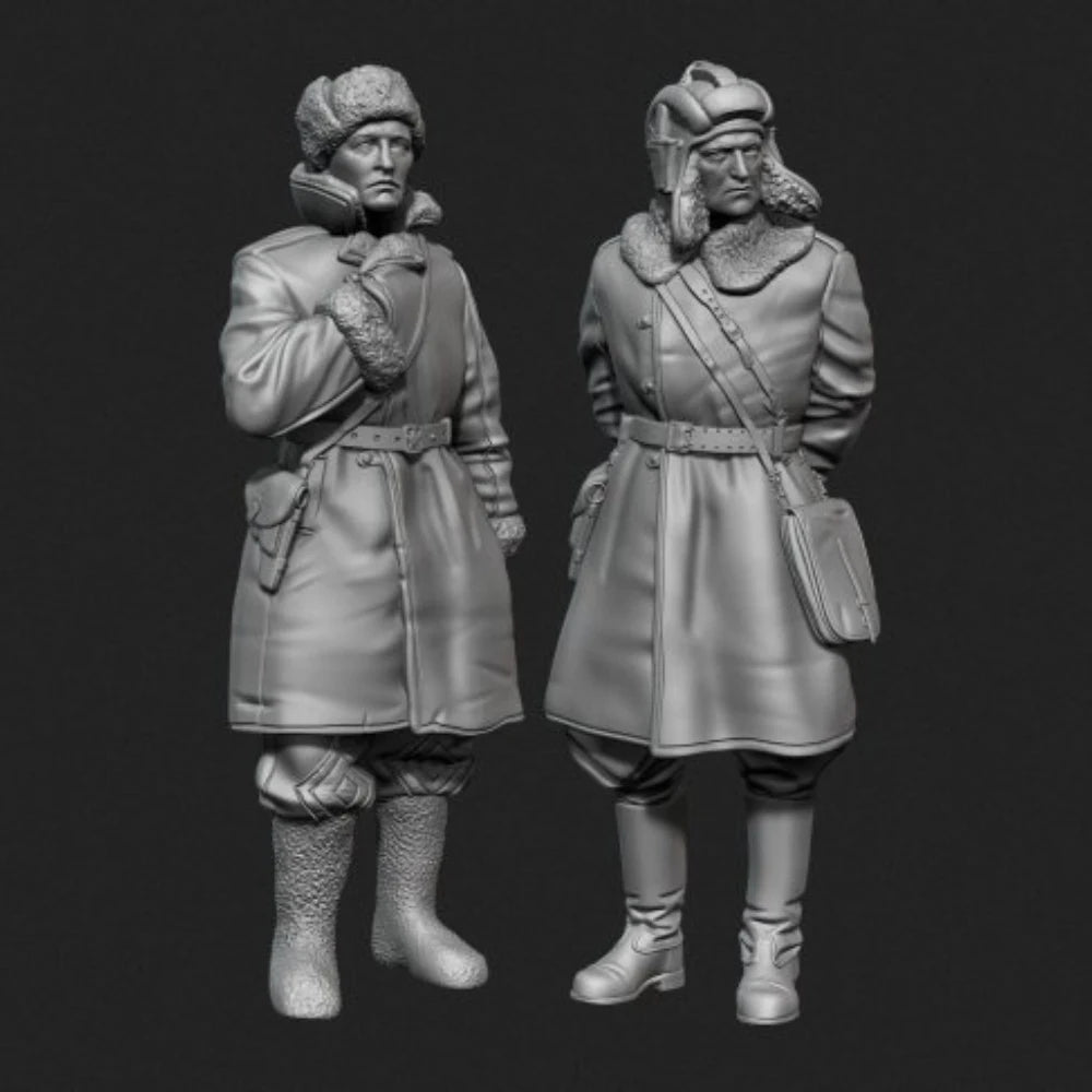 1/35 WWII Soviet Infantry in Long Coats, 4 Figures, Resin Model Figure Kit, Unassembled and Unpainted