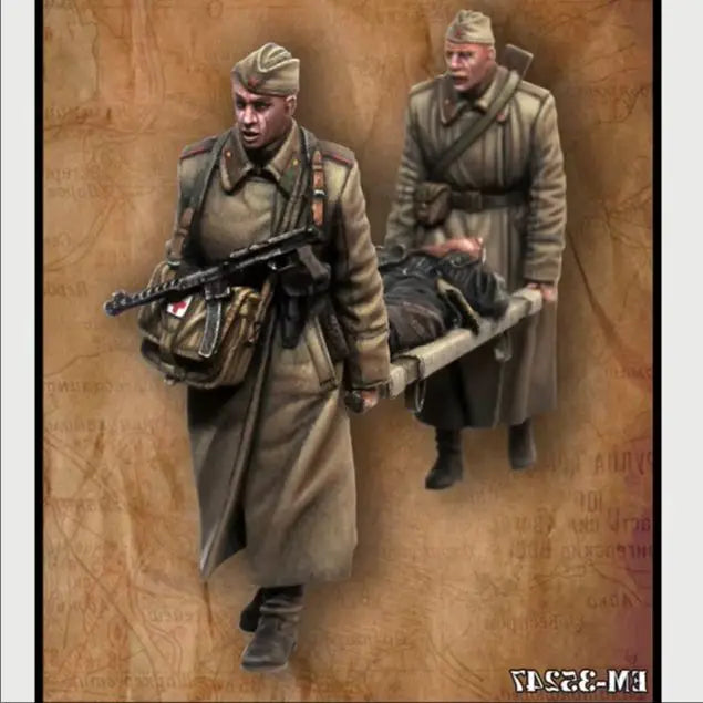 1/35 WWII German Infantry in Greatcoats, 4 Figures, Resin Model Figure Kit, Unassembled and Unpainted