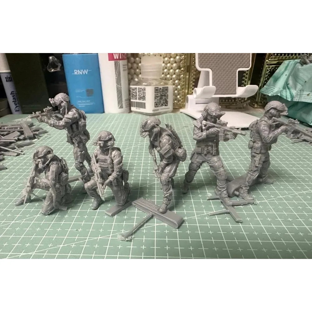 1/35 Modern USMC Combat Squad Tactical Assault, 6 Figures, Resin Model Figure Kit, Unassembled and Unpainted
