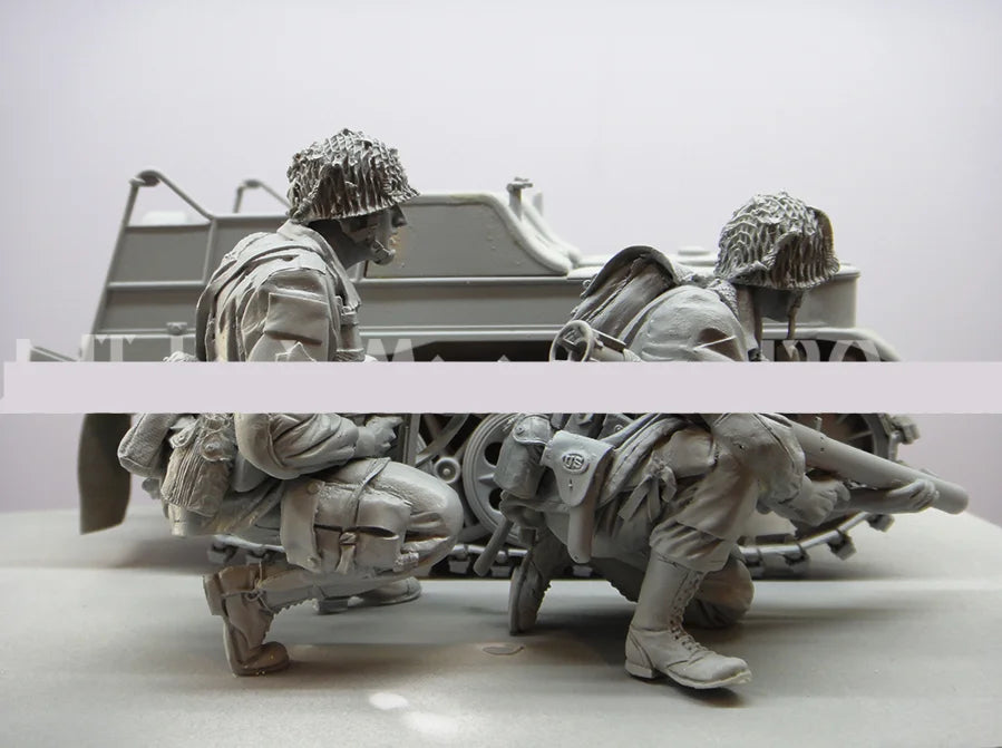 1/16 WWII Infantrymen, 3 Figures, Resin Model Figure Kit, Unassembled and Unpainted