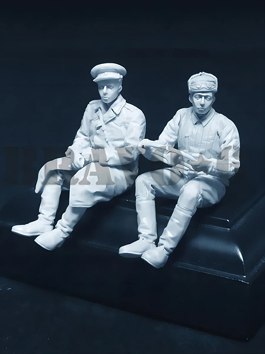 1/35 WWII German Infantry Resting with Cap Options, 2 Figures, Resin Model Figure Kit, Unassembled and Unpainted